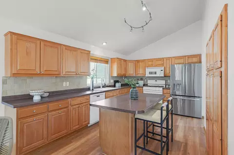 Kitchen - 3045 Dundee Ln, Mound, MN 55364 photo 1 of 2