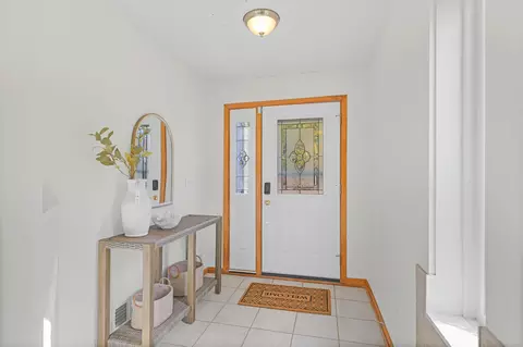Entry Way - 3045 Dundee Ln, Mound, MN 55364 photo 1 of 1