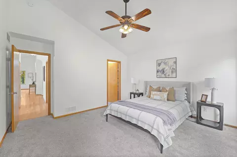 Bedroom - 3045 Dundee Ln, Mound, MN 55364 photo 2 of 4