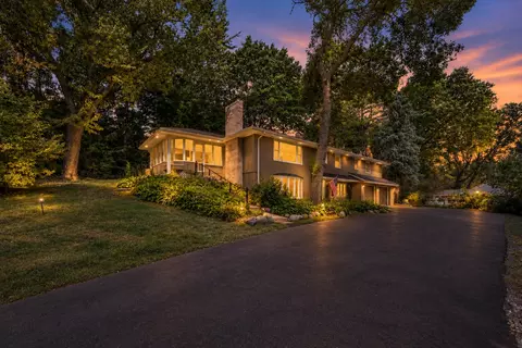 18030 20th Ave N, Plymouth, MN 55447