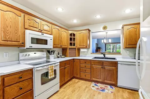 Kitchen - 13678 Bradley Blvd, Becker, MN 55308 photo 3 of 3