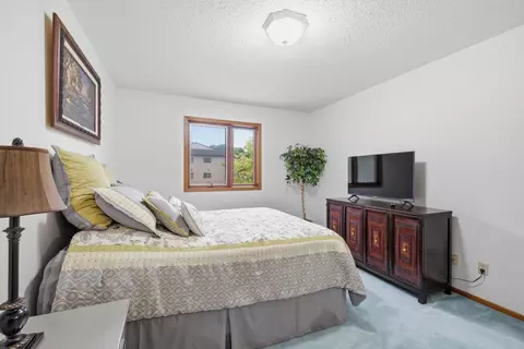 Bedroom - 3361 16th Ave S, Fargo, ND 58103 photo 2 of 4