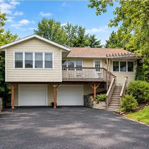 1240 W Lake Cowdry Rd NW, Alexandria, MN 56308