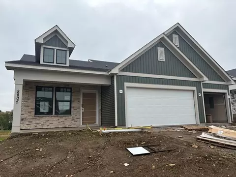 8805 63rd St S, Cottage Grove, MN 55016
