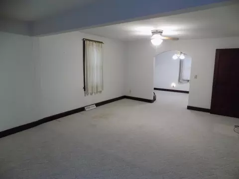 Living - 113 Center St, Jackson, MN 56143 photo 2 of 2