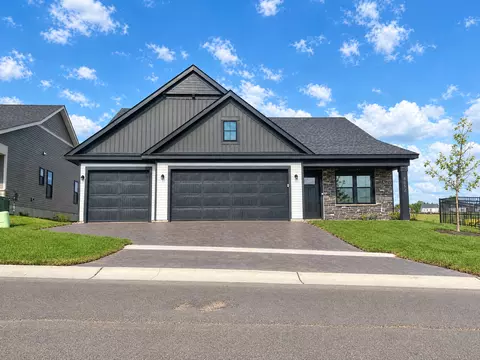 8852 63rd St S, Cottage Grove, MN 55016
