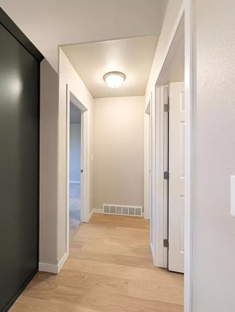 Entry Way - 2553 Fulton Loop S, Fargo, ND 58104 photo 3 of 5