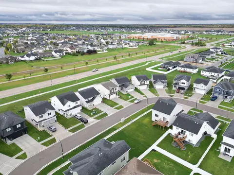 View/Area - 2553 Fulton Loop S, Fargo, ND 58104 photo 7 of 7