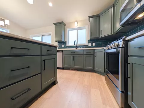 Kitchen - 2553 Fulton Loop S, Fargo, ND 58104 photo 4 of 6