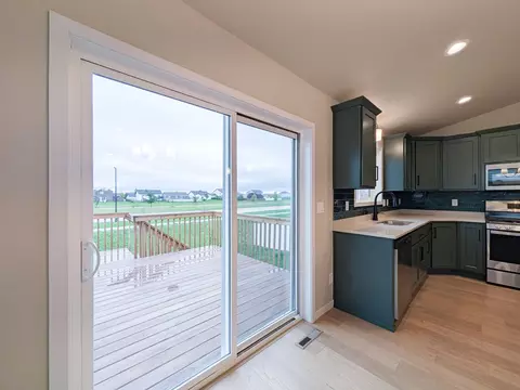 Kitchen - 2553 Fulton Loop S, Fargo, ND 58104 photo 6 of 6