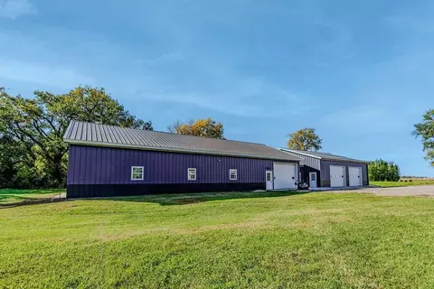 Exterior - 10060 80th St SE, Maynard, MN 56260 photo 4 of 14
