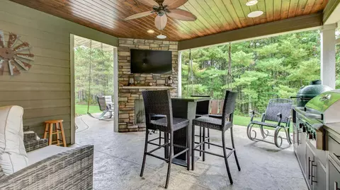Exterior - s9165 Lowes Creek Road, Eleva, WI 54738 photo 3 of 13