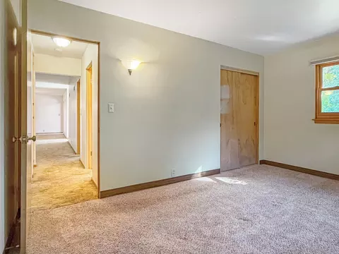 Bedroom - 207 E Hollett St, Tracy, MN 56175 photo 6 of 7