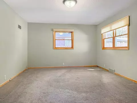 Bedroom - 207 E Hollett St, Tracy, MN 56175 photo 4 of 7