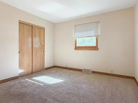 Bedroom - 207 E Hollett St, Tracy, MN 56175 photo 5 of 7