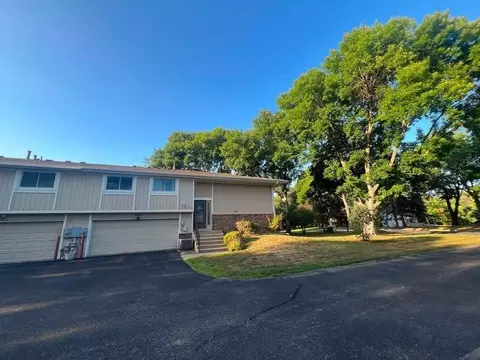 6623 Ives Ln N, Maple Grove, MN 55369