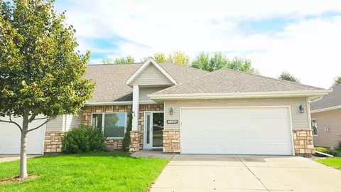 1106 Devito St #6, Marshall, MN 56258
