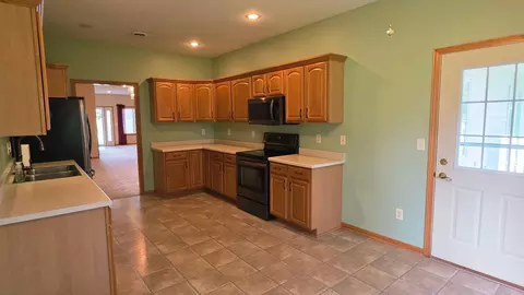 Kitchen - 1106 Devito St #6, Marshall, MN 56258 photo 2 of 3