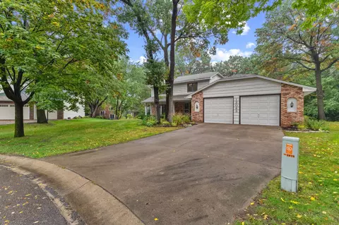 12083 Dogwood St NW, Coon Rapids, MN 55448
