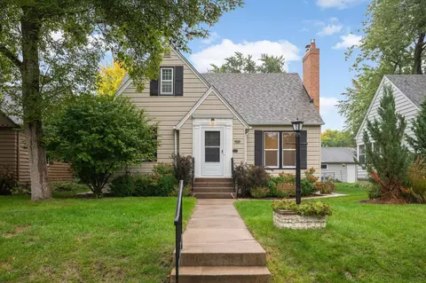 4150 Abbott Ave N, Robbinsdale, MN 55422