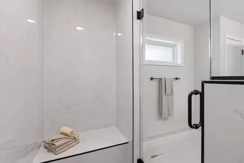 Bath - 5724 Code Ave, Edina, MN 55436 photo 3 of 8