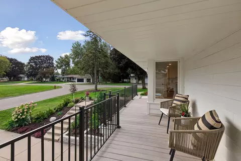 Exterior - 5724 Code Ave, Edina, MN 55436 photo 5 of 8