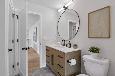 Bath - 5724 Code Ave, Edina, MN 55436 photo 6 of 8