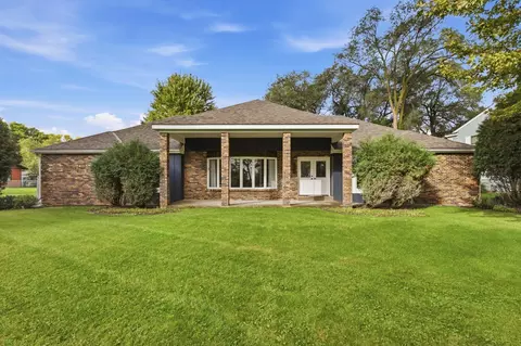 Exterior - 802 Aldon Dr, Saint Cloud, MN 56301 photo 1 of 8