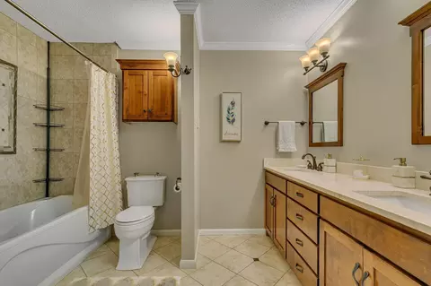 Bath - 802 Aldon Dr, Saint Cloud, MN 56301 photo 2 of 3