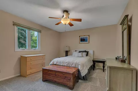 Bedroom - 802 Aldon Dr, Saint Cloud, MN 56301 photo 4 of 4