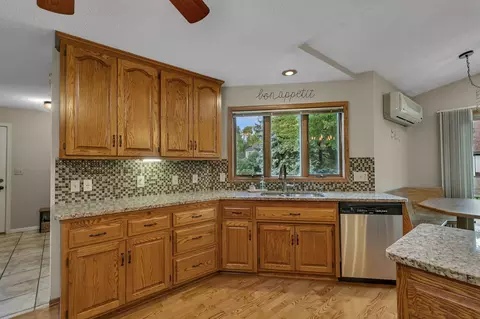 Kitchen - 802 Aldon Dr, Saint Cloud, MN 56301 photo 2 of 3