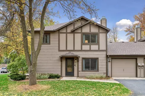 11578 Scotch Pine Ct, Eden Prairie, MN 55344