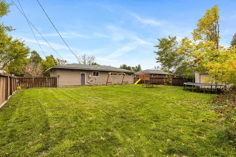 Exterior - 1701 5th St S, Fargo, ND 58103 photo 6 of 8