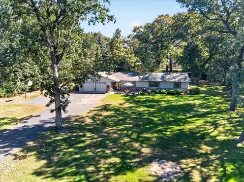 5905 Chippewa Trl, North Branch, MN 55056