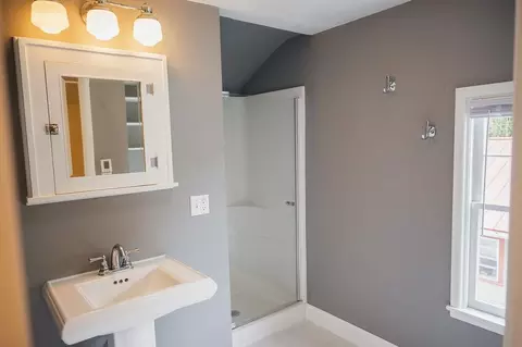 Bath - 405 6th St, Jackson, MN 56143 photo 3 of 5