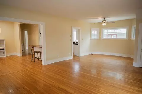 Living - 405 6th St, Jackson, MN 56143 photo 8 of 12