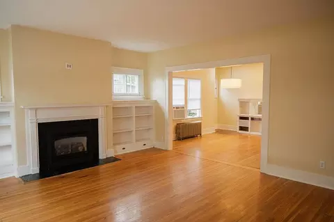 Living - 405 6th St, Jackson, MN 56143 photo 5 of 12