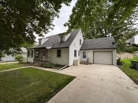 642 Louisiana Ave, Adrian, MN 56110