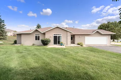4121 Trumpeter Dr SE, Rochester, MN 55904