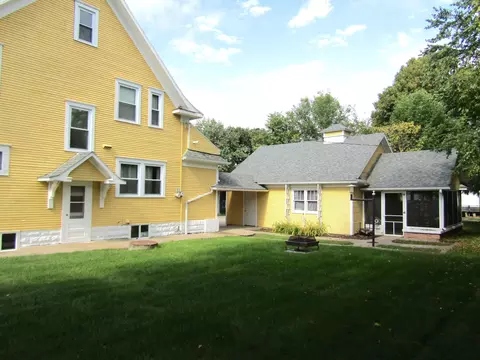 Exterior - 223 E Schlieman Ave, Appleton, MN 56208 photo 3 of 14