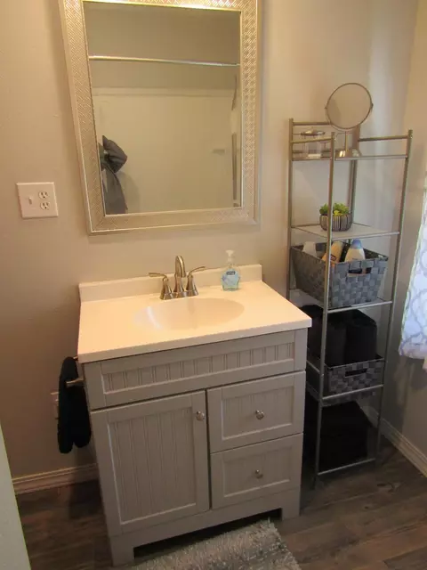 Bath - 223 E Schlieman Ave, Appleton, MN 56208 photo 4 of 6