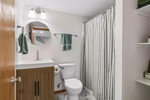 Bath - 4333 Diamond Dr, Eagan, MN 55122 photo 2 of 2