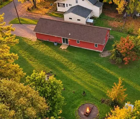 411 Oak St, Grasston, MN 55030