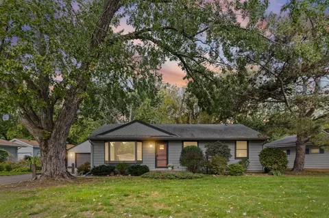 10230 York Ln, Bloomington, MN 55431