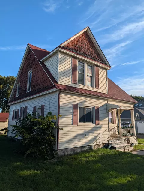 616 3rd Ave N, Wahpeton, ND 58075