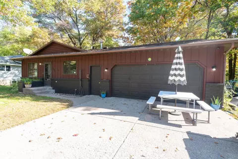908 9th St NE, Little Falls, MN 56345