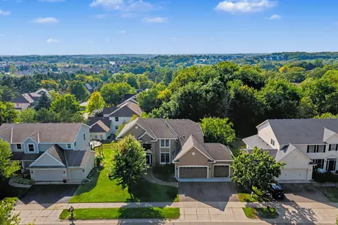 6219 Orchid Ln N, Maple Grove, MN 55311