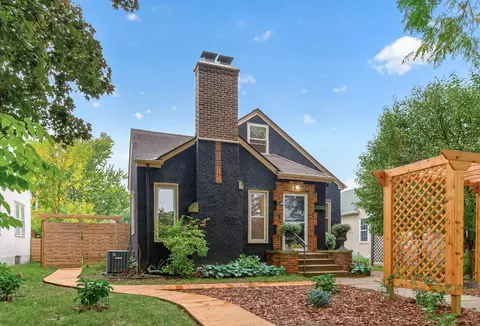 3042 Arthur St NE, Minneapolis, MN 55418