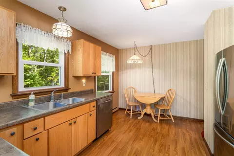 Kitchen - 5731 Sunburst Dr, Duluth, MN 55810 photo 3 of 5