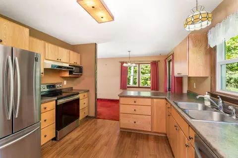 Kitchen - 5731 Sunburst Dr, Duluth, MN 55810 photo 2 of 5